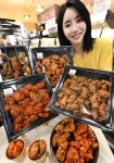 홈플러스, 맛과 식감 UP 가성비 닭강정 리뉴얼 출시