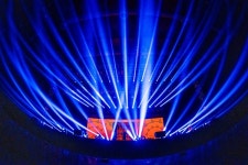 아도 첫 내한 콘서트 성료...한국 팬들 만나 기뻐