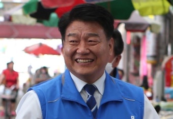 '비명' 전해철 경선 탈락…'수박 저격' 양문석 본선행
