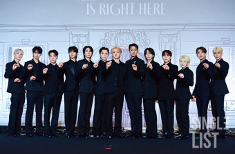 [포토] 세븐틴, K팝 마에스트로 변신...'세상을 지휘하다'
