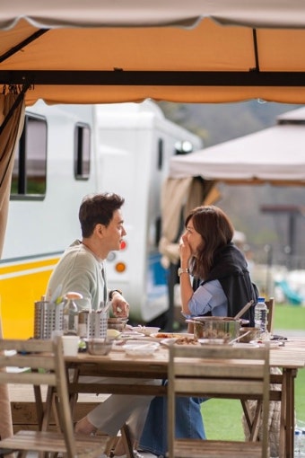 '미우새' 양정아, 20년지기 김승수와 캠핑장 핑크빛 1박2일