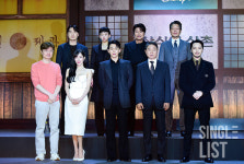 [포토] 송강호 35년만에 첫 드라마... '삼식이 삼촌'의 주역들