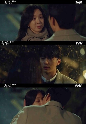 '졸업' 정려원X위하준, '사제 스캔들'에 대치동 발칵→애틋 입맞춤 엔딩