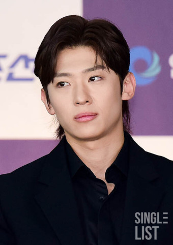 [포토] 덱스 '시크한 남성미'
