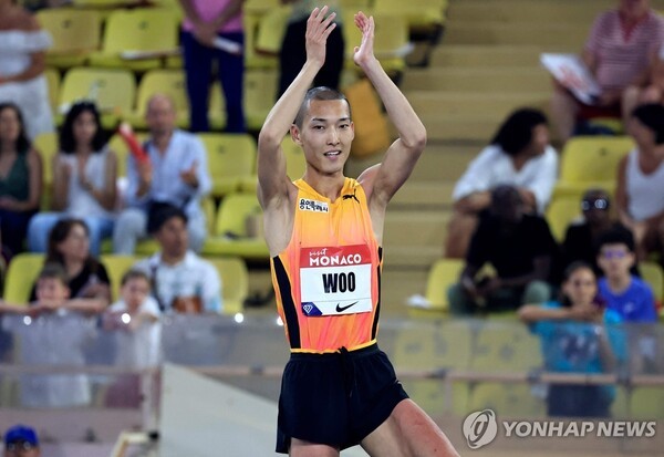 한국 선수 우상혁, 슬로바키아 대회에서 2m28로 우승 달성하여 세계 무대에서 빛나다