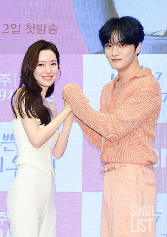 두시의 데이트 안영미입니다에서 김재중과 진세연, 다채로운 매력 발산하며 시청자 즐겁게 했다!