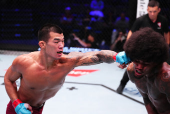 22번째 韓 UFC 파이터 탄생...'김동현 제자' 고석현, 카발칸티에 판정승