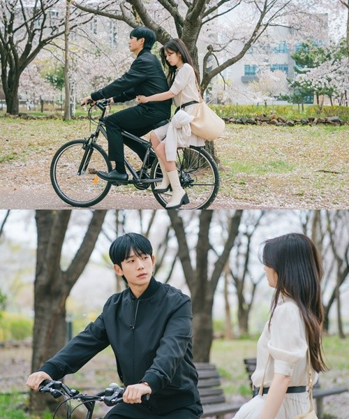 혜릉즈 출연진, 정해인-정소민-김지은-윤지온, 찐친 케미와 팀웍으로 관객 감동시켜!
