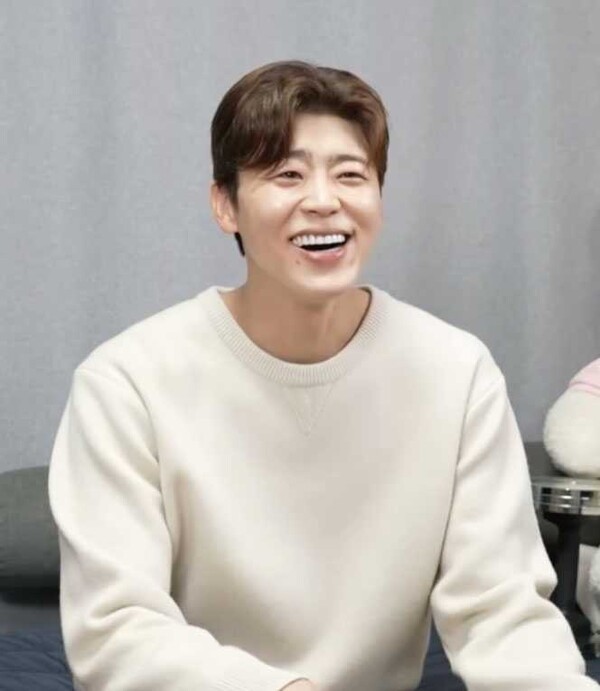 손태진, 라디오스타에 출연…변신 끝판왕의 열정 무대 기대