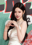 [S노트] 블핑 지수- 뉴진스 해린- 에스파 닝닝- 엔믹스 설윤, 스타들의 원 픽 헤어스타일... 청순하거나 러블리한 긴머리