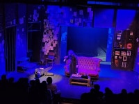 연극 죽여주는 이야기, 27일 임시공휴일 지정에도 평일가 혜택 제공