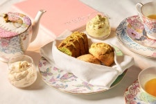 봄 나들이 화룡정점 디저트…애프터눈 티·홀케이크 등 호텔 미식