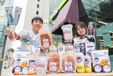 CU, 두산 베어스 응원간식 14종 출시...치맥부터 스낵