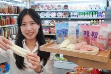 세븐일레븐, '푸하하프렌즈 생크림떡' 선봬...디저트 프로모션