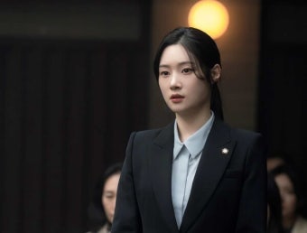 정채연, '에스콰이어' 열정은 만렙 신입 변호사 변신