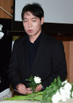 [포토] 헌화하는 황현희