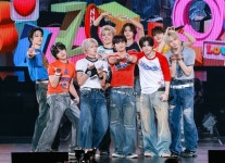 앤팀(&TEAM), 日 지상파서 韓데뷔 다큐 방송 집중 조명