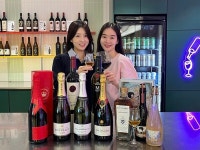 GS25 와인25플러스, 블프 맞아 와와페부터 VIP 와인투어