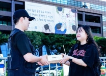 LG유플러스, '아이폰 18 프로·프로맥스' 사전예약 고객 개통 시작