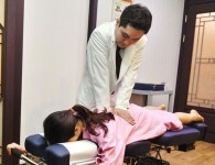 [건강칼럼] 숨겨진 키 찾아주는 한의원 추나요법…소아성장에 도움