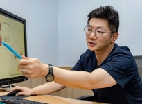 [기고문] 골프 후 손목통증 원인, 이것 의심해보아야