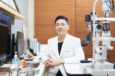 세종우리성모안과 최석규 원장, CORNEAL TOPOGRAPHY 공동저자 등재...각막의 상태를 살피는 검사 방법