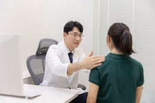 여름철 잦은 스포츠부상, 진단 후 개인 맞춤 재활 프로그램 적용해야