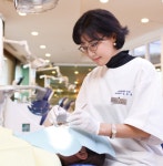 허뤼업체형교정전문 | 돌출입 교정 및 재교정, 훅 교정 장치와 투명교정으로 심미성 높여