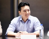 윈느성형외과 김의건 원장, 존슨앤드존슨 멘토 핵심 관계자들과 가슴성형 관련 학술교류 진행