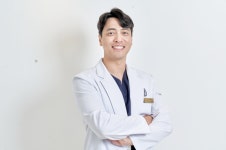 [기고문] 매복 사랑니, 조기 발치가 필요한 이유와 관리법