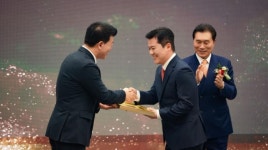 모아만의원 김대영 대표원장, 제14회 대한민국예술문화인대상 기업인 부문 수상