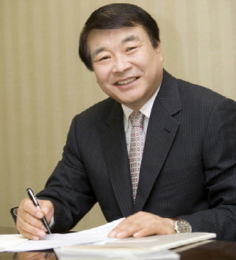 김상철 한글과컴퓨터그룹 회장, 중견기업인의 날 산업포장 수상