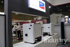 [엑스포솔라] 에스피브이, 상업용 태양광 발전 위한 스탠드형 인버터 공개