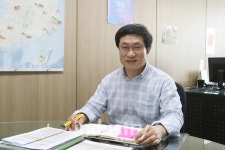 KCC, 국내 도시형 태양광발전소 개발 선도한다