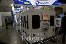 [KPCA show 2019] 에이케이씨, 자동외관검사기 선보여