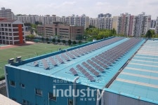 서울 지하철 차량기지 태양광발전소로 변모 중