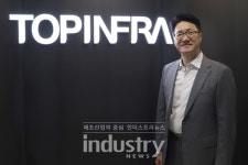 탑인프라, 태양광 시장 주도할 염해지 태양광 제도개선과 주민참여가 KEY