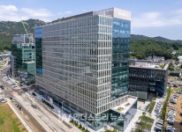 [PV리더스클럽 2] 신성이엔지 이지선 대표, 글로벌 경쟁력 갖춘 태양광 제조… 협력과 변화 통해 성장 동력 찾아야