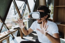 PC에서 모바일, 다음 세대는 공간컴퓨팅… 메타버스 구현 핵심 기반 주목