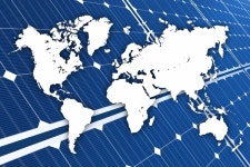 [명승엽PD의 이슈리포트] 글로벌 태양광 시장, 격변의 시대… 규제와 지원 교차 속 대전환 기로