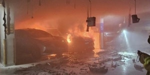 벤츠 전기차, 충전 중 화재…1800세대 수원 아파트 주민 수십 명 대피