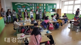 우리, 학교에서도 이렇게 잘 하고 있어요