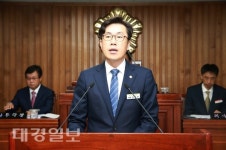 우충무 시의원, 한국문화테마파크 등 주요현안 시정 질문