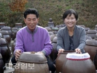 [강소농업탐방] 토종벌꿀과 꿀 고추장, 된장 등 국내 최초 특허 출원해  억대 귀농인된 산촌 토종벌 농원