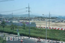 구미시 인노천 생태하천 정비사업, 수공의 상수도 이전 하세월로 난항