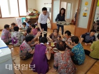 포항시 북구청·한국중식나눔봉사회·포항민속예술단, 경로당 자장면 봉사