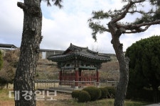 [사진으로 읽는 세상] 선죽교에 의죽(義竹)을 세운 단심가