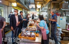 동국대 경주캠퍼스, 지역상생위한 전통시장 장보기 캠페인 시행