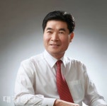 포항시의회 8대 후반기 의장에 정해종, 부의장 백인규 선출