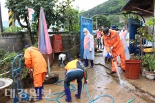 경주소방서, 산내면 회곡마을주택 피해복구구슬땀